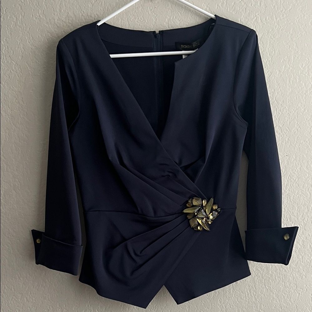 NWT Tadashi Shoji  Navy Formal Top with Gold Details in Size 6